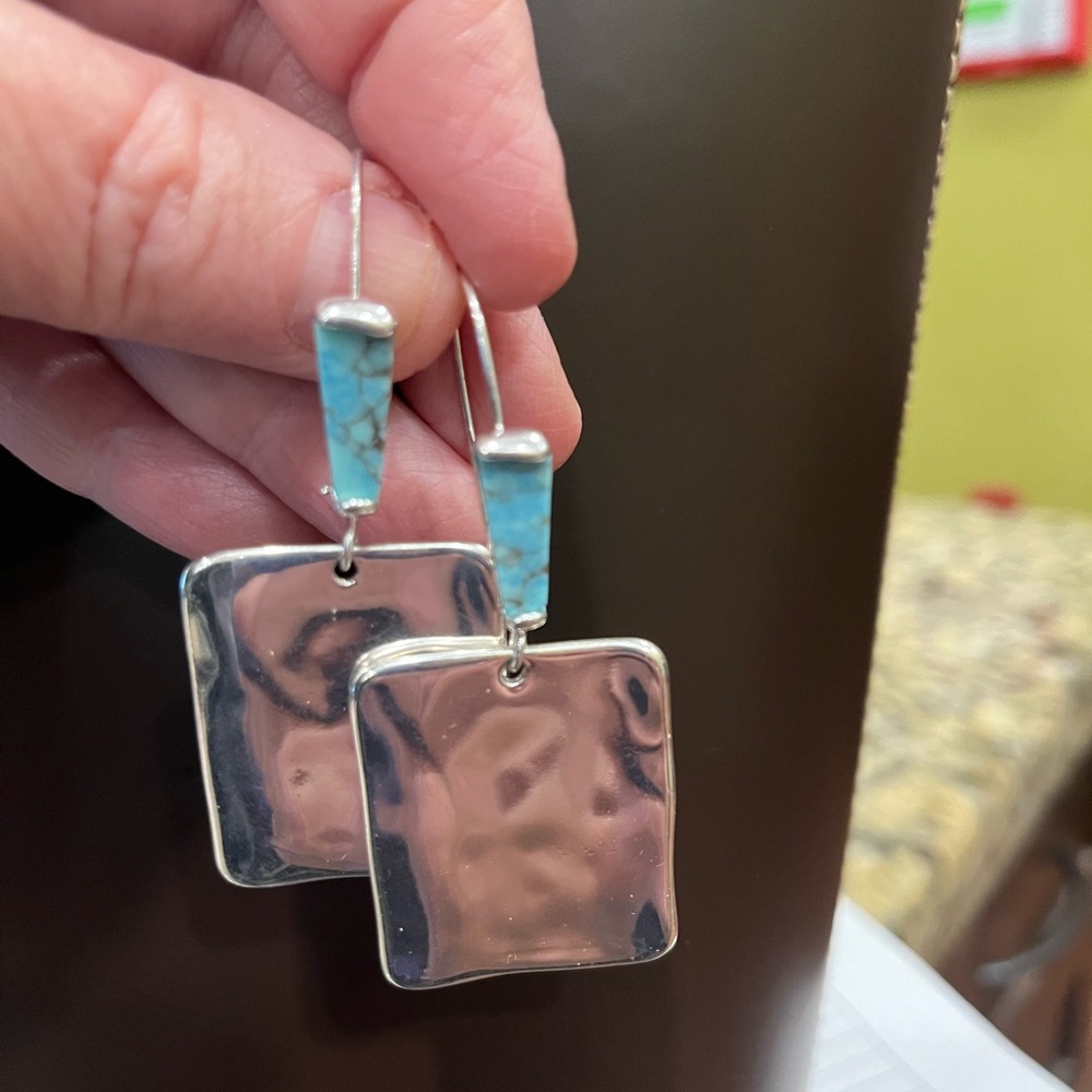 Silver metal earrings with turquoise